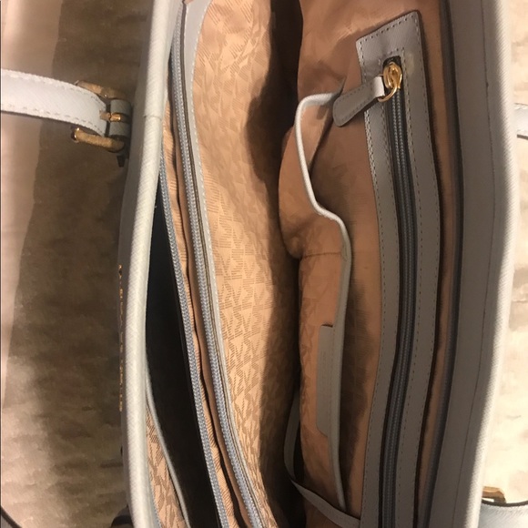 Pastel blue Michael Kors tote - Picture 6 of 6